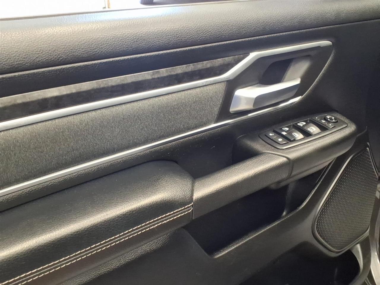 RAM 1500 Big Horn/Lone Star 4x4 Crew Cab 5'7" Box 2019