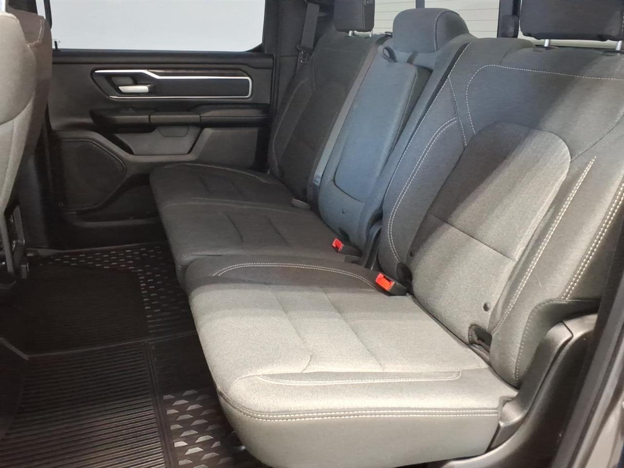 RAM 1500 Big Horn/Lone Star 4x4 Crew Cab 5'7" Box 2019