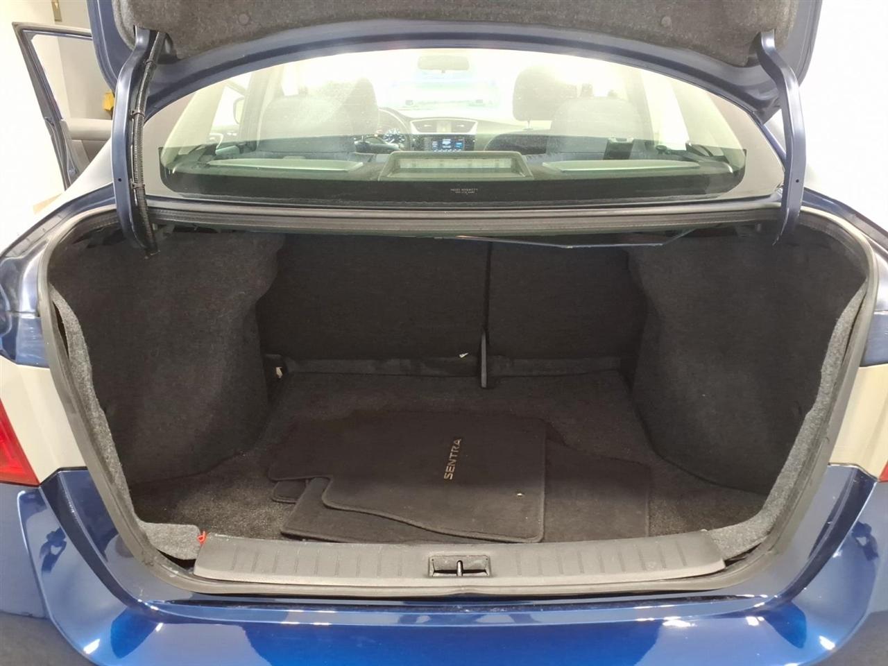Nissan Sentra  2019