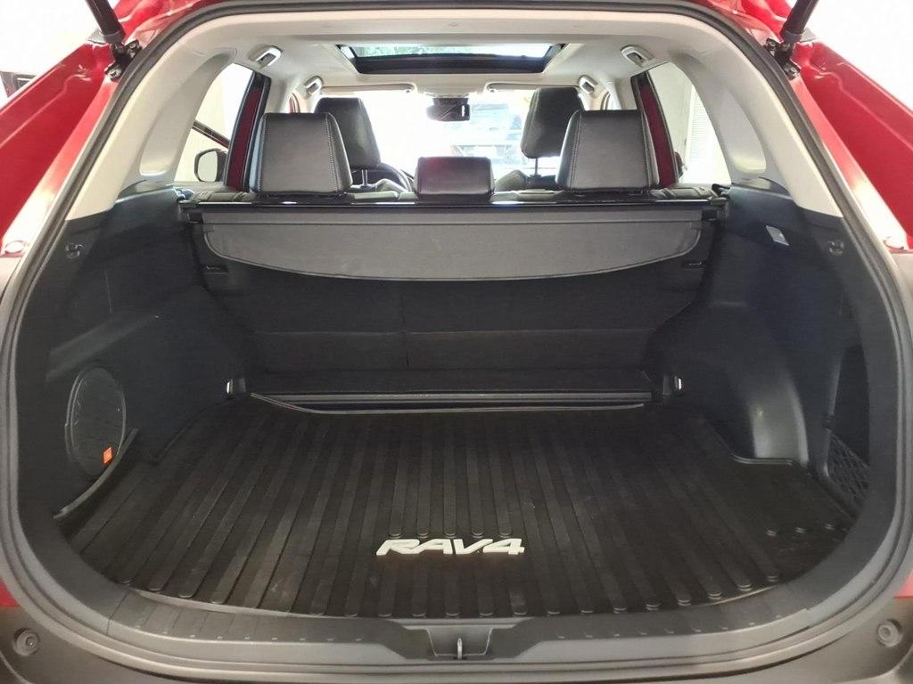 Toyota RAV4 Limited FWD (Natl) 2019
