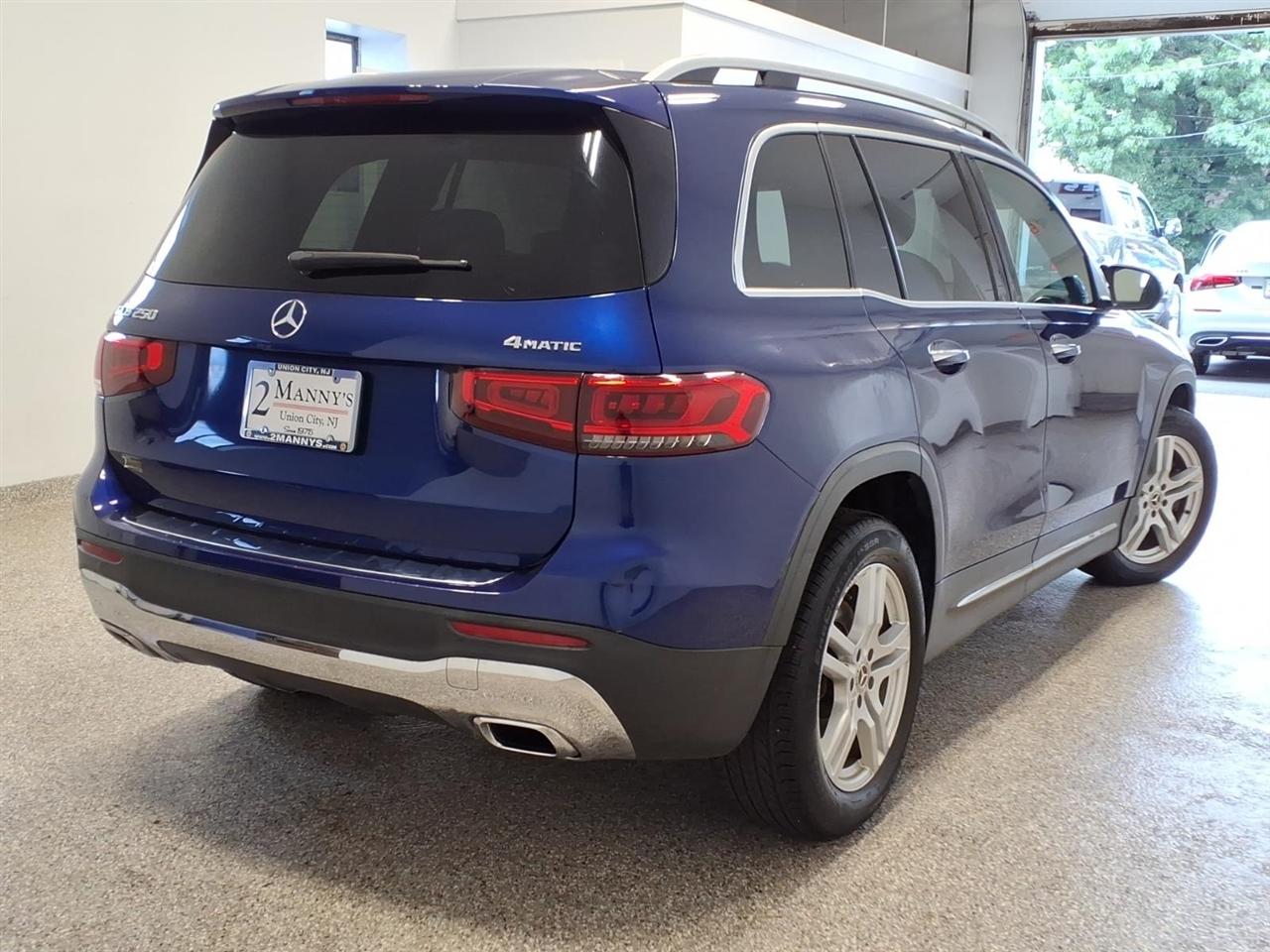 Mercedes-Benz GLB GLB 250 4MATIC SUV 2021