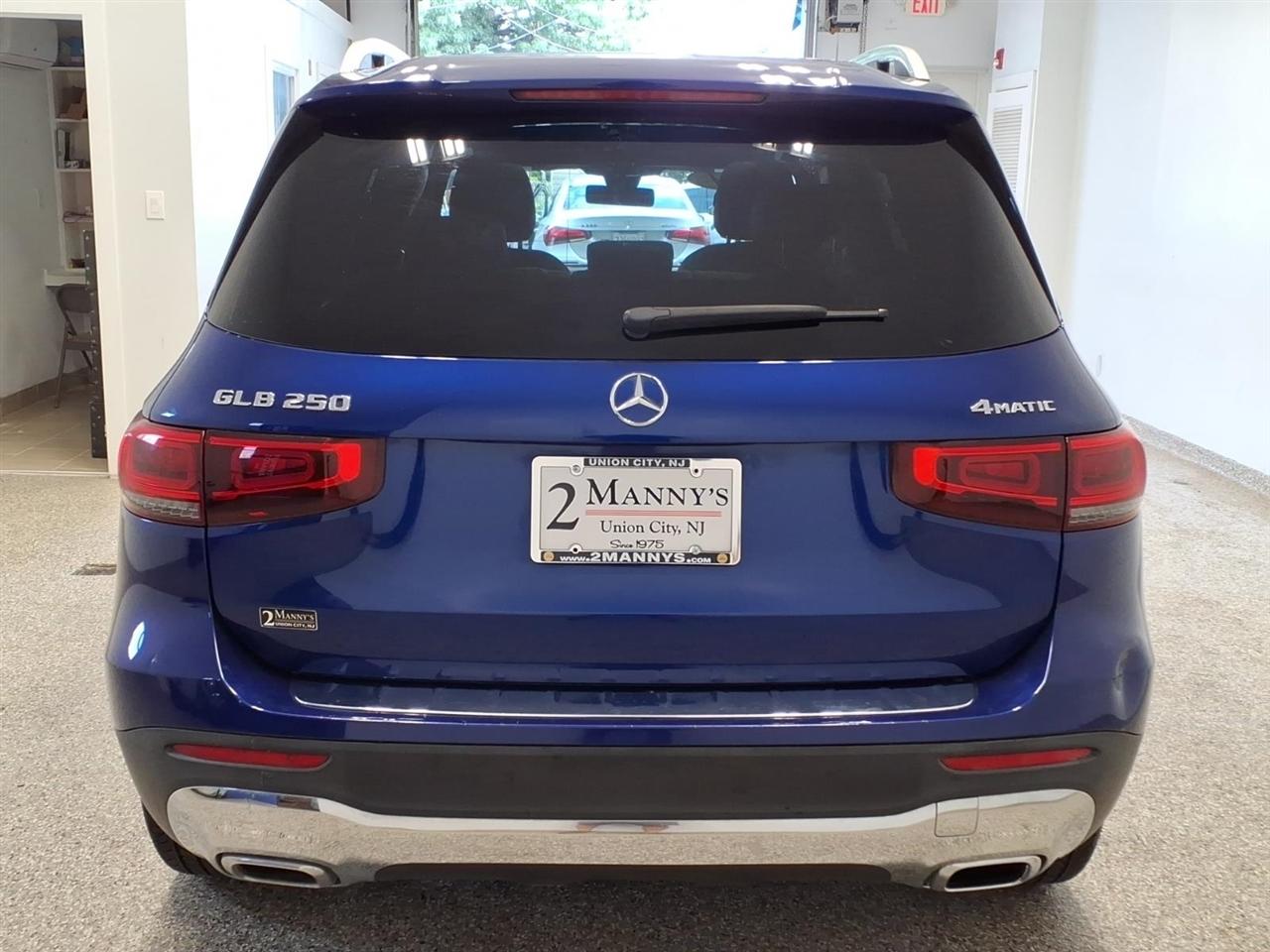 Mercedes-Benz GLB GLB 250 4MATIC SUV 2021