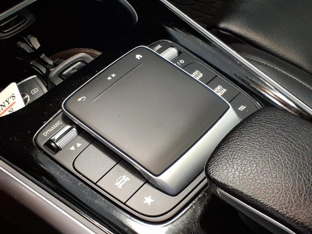 Mercedes-Benz GLB GLB 250 4MATIC SUV 2021