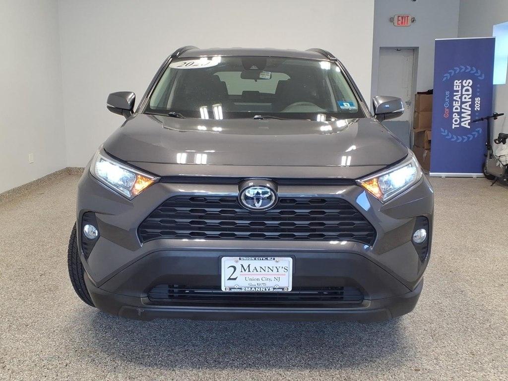 Toyota RAV4 XLE AWD (Natl) 2020