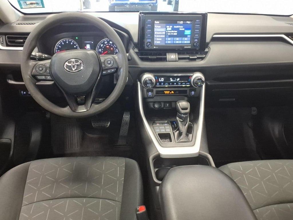 Toyota RAV4 XLE AWD (Natl) 2020