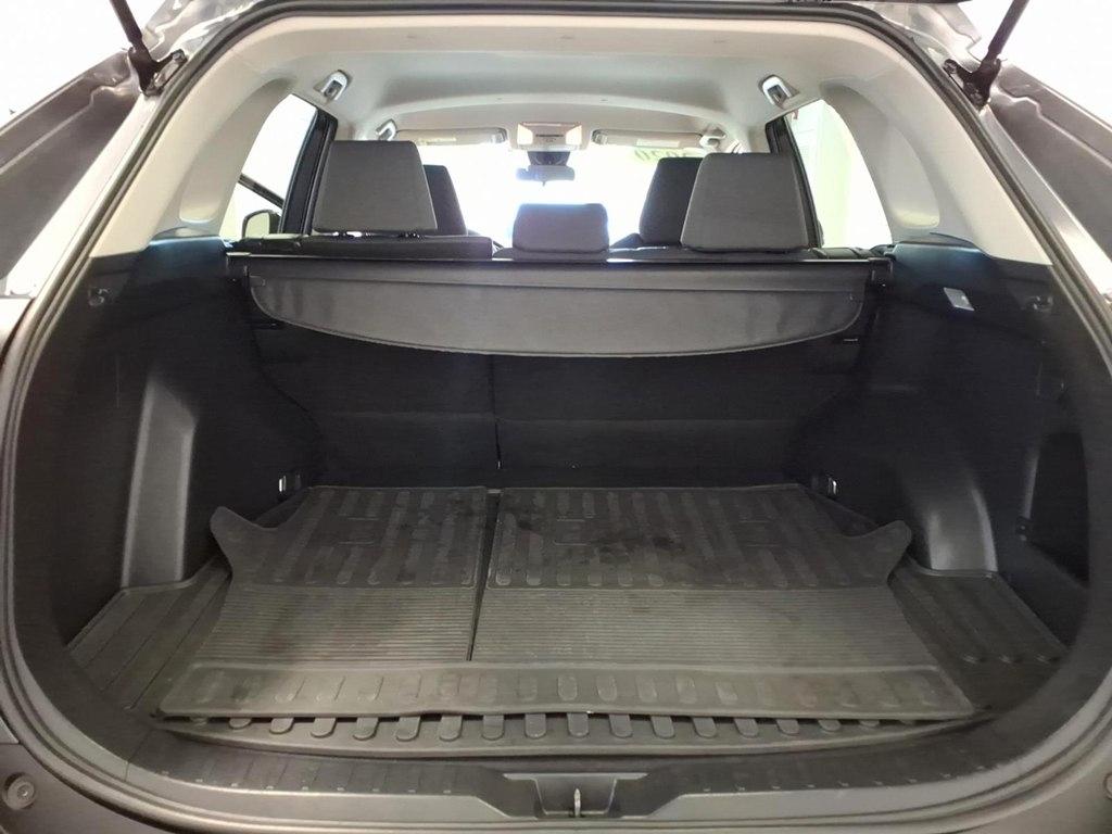Toyota RAV4 XLE AWD (Natl) 2020