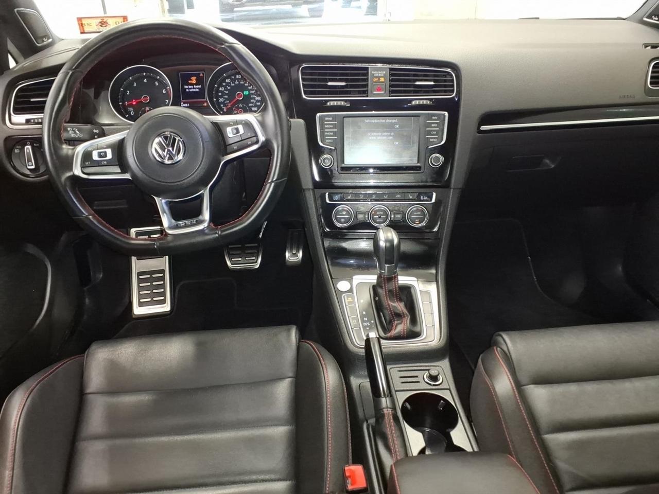 Volkswagen Golf GTI 2.0T 4-Door Autobahn DSG 2017