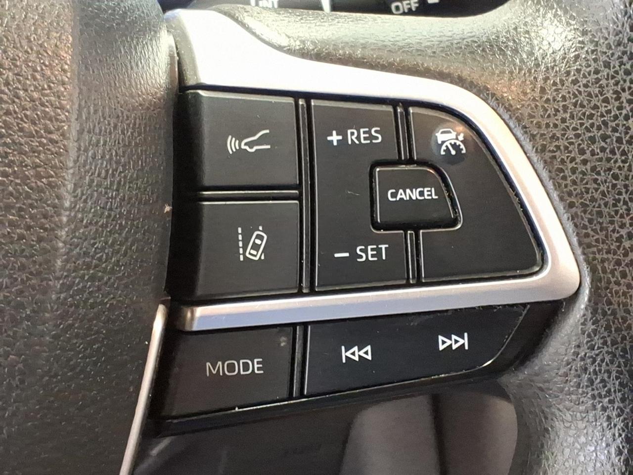 Toyota Sienna Hybrid LE 5D Wagon 8 Pass 2021