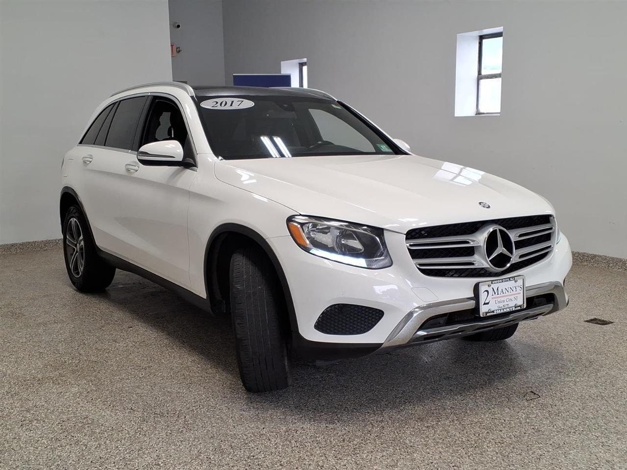 Mercedes-Benz GLC GLC 300 4MATIC SUV 2017