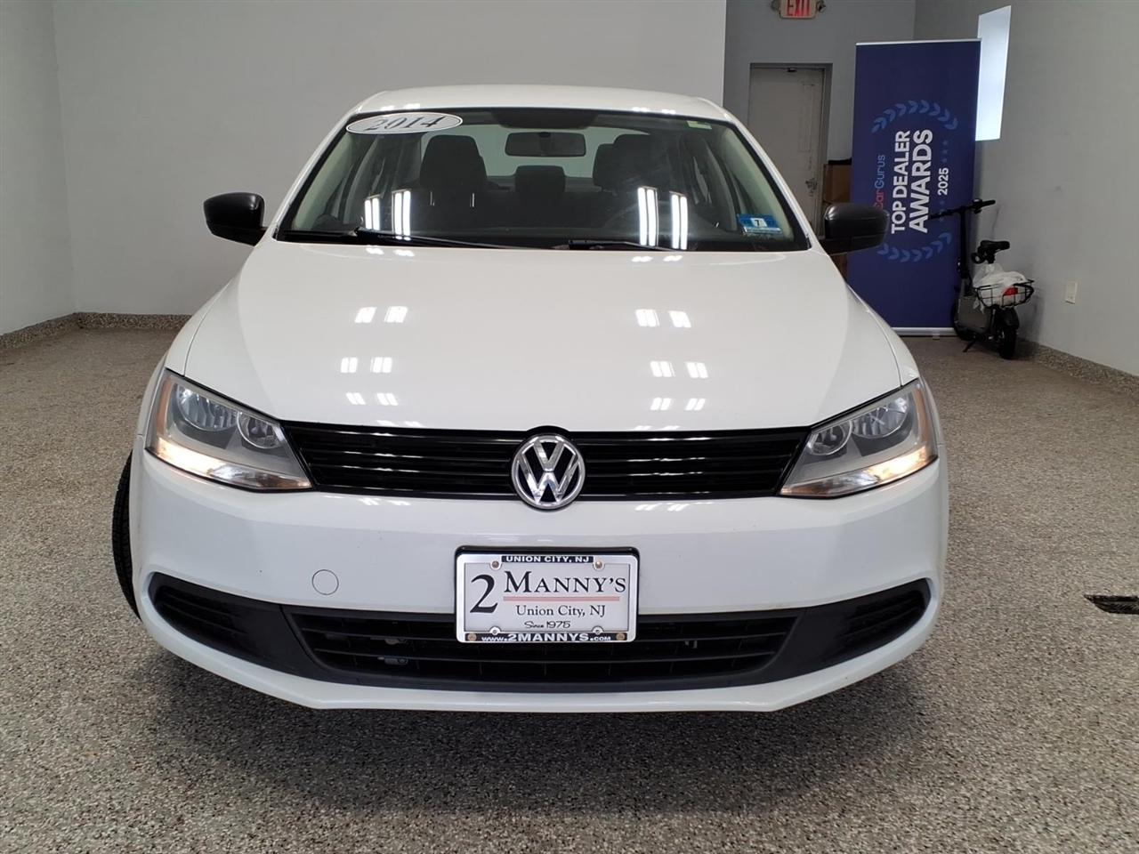 Volkswagen Jetta Sedan 4dr Auto S 2014