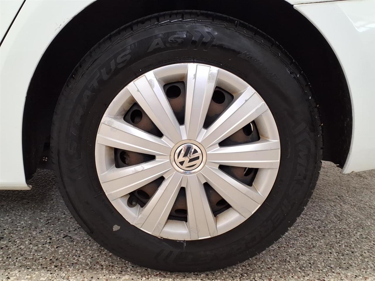 Volkswagen Jetta Sedan 4dr Auto S 2014