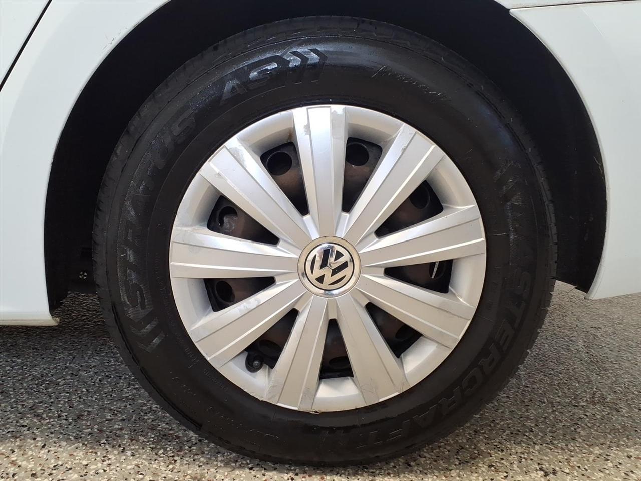 Volkswagen Jetta Sedan 4dr Auto S 2014