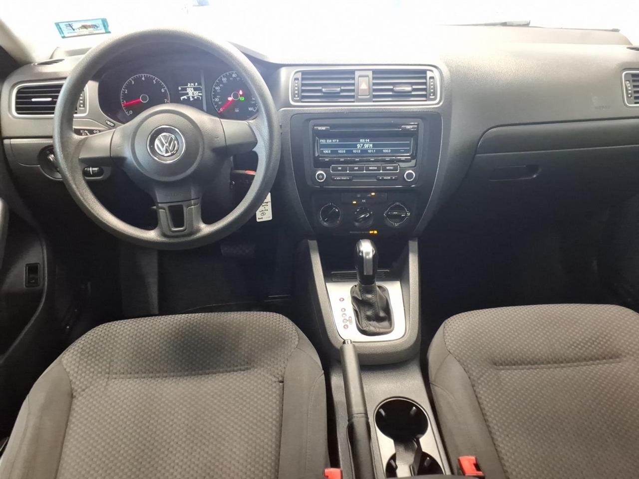 Volkswagen Jetta Sedan 4dr Auto S 2014