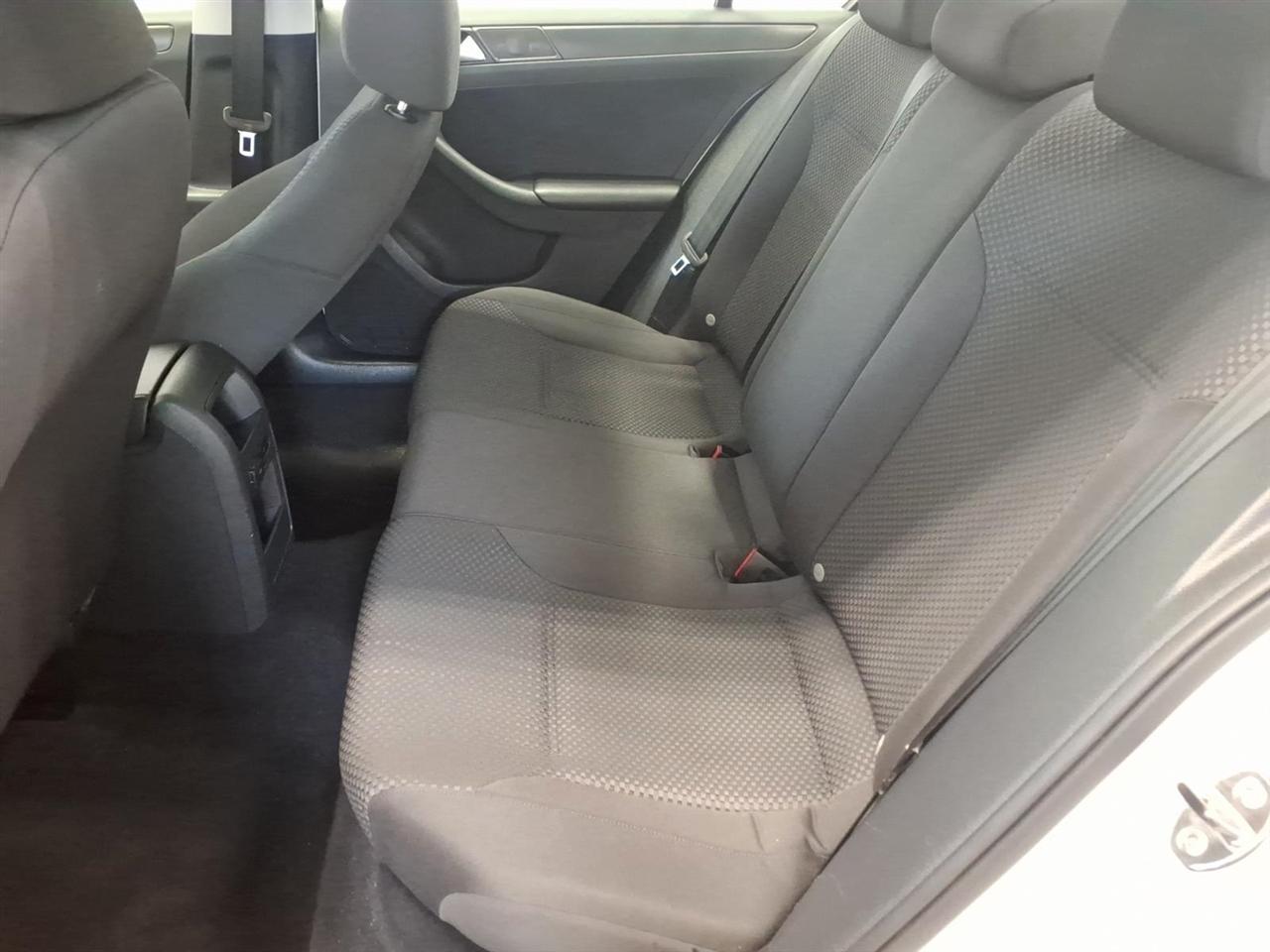 Volkswagen Jetta Sedan 4dr Auto S 2014