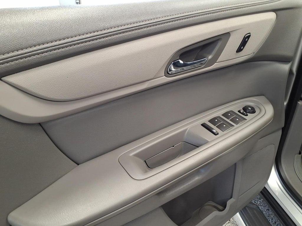 Chevrolet Traverse AWD 4dr LS 2015