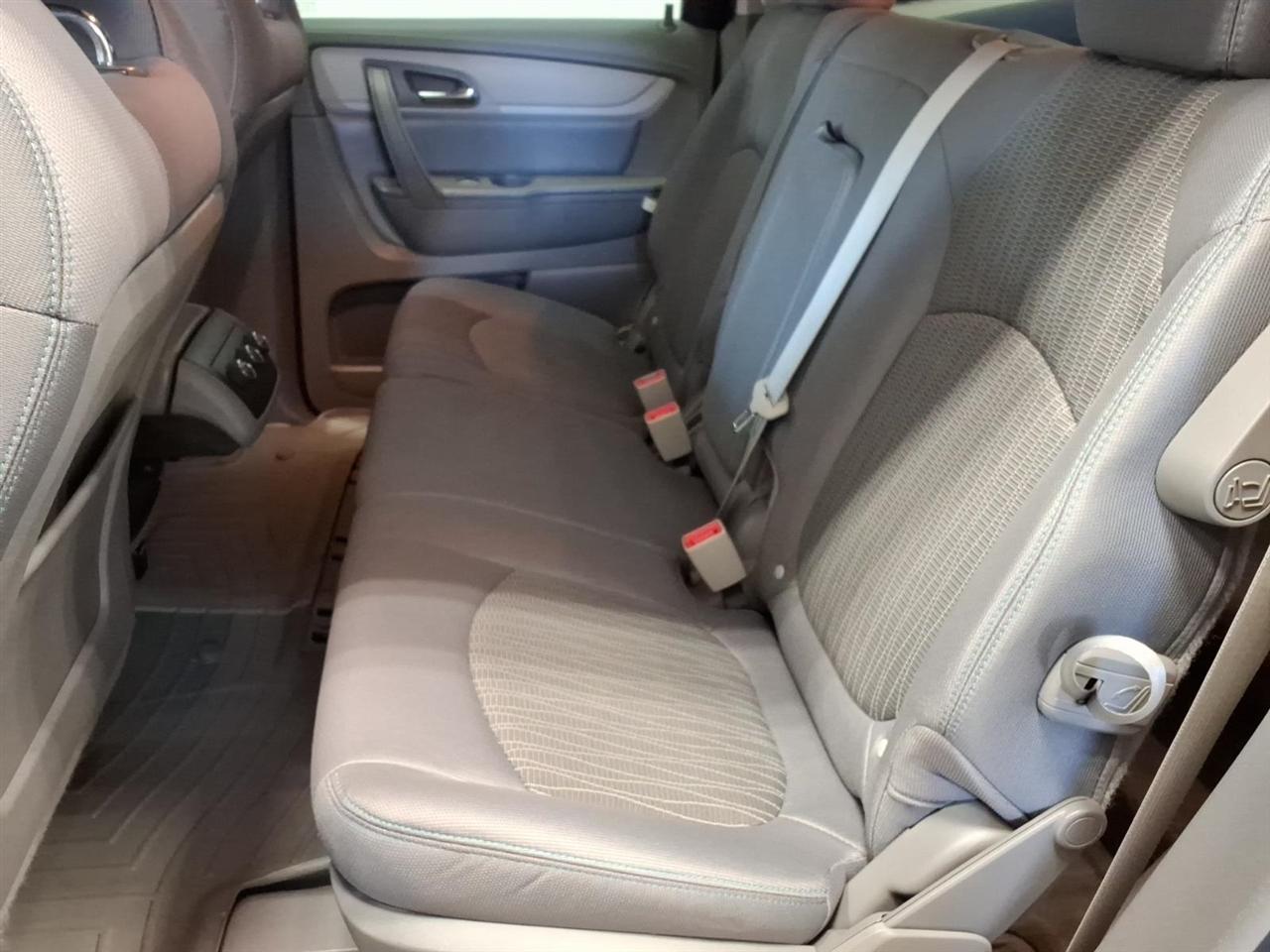 Chevrolet Traverse AWD 4dr LS 2015