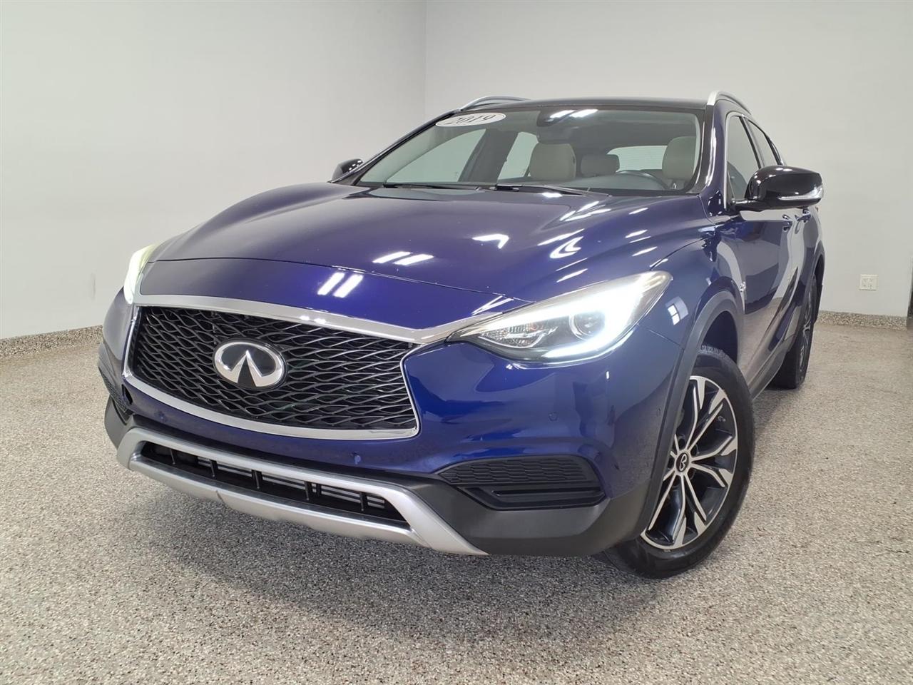 2019 Infiniti QX30 LUXE AWD
