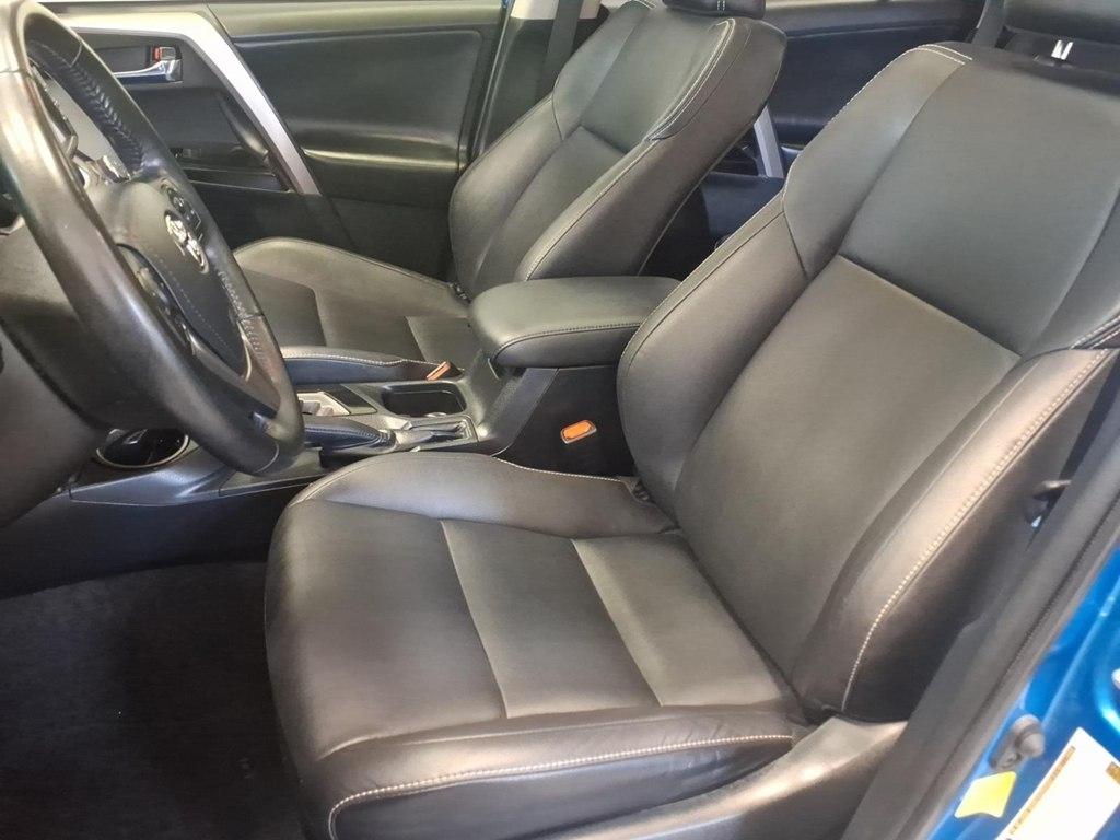 Toyota RAV4 Limited AWD (Natl) 2018