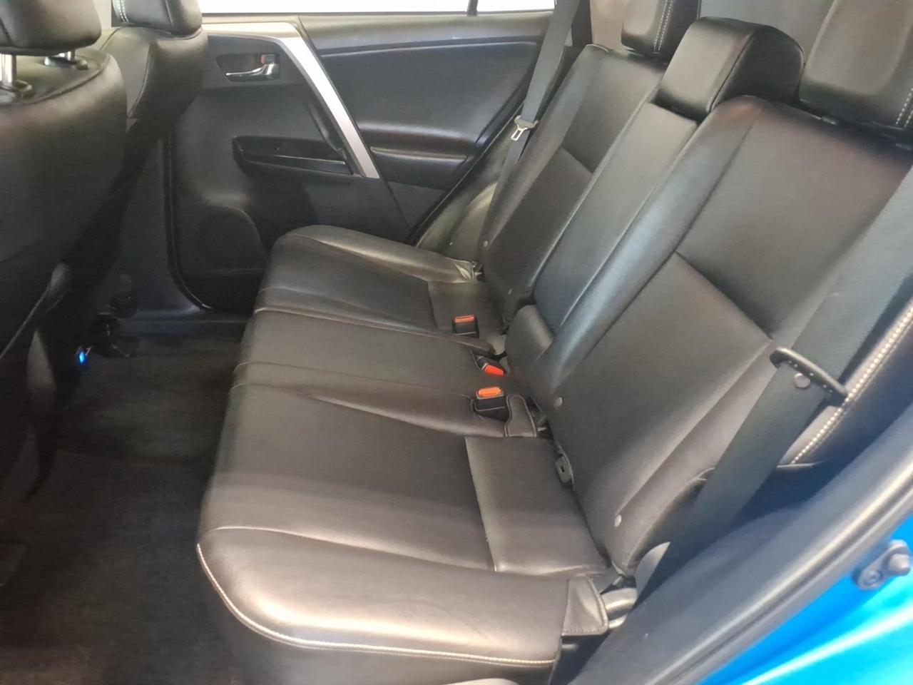 Toyota RAV4 Limited AWD (Natl) 2018