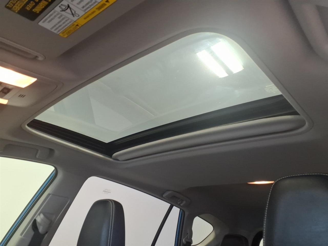 Toyota RAV4 Limited AWD (Natl) 2018