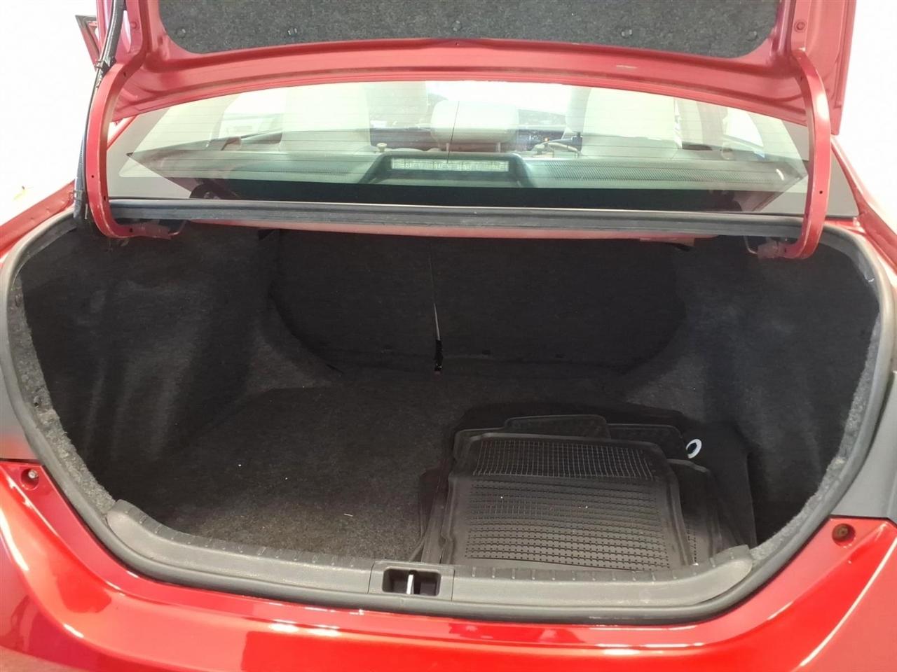 Toyota Corolla LE 4D Sedan 2015