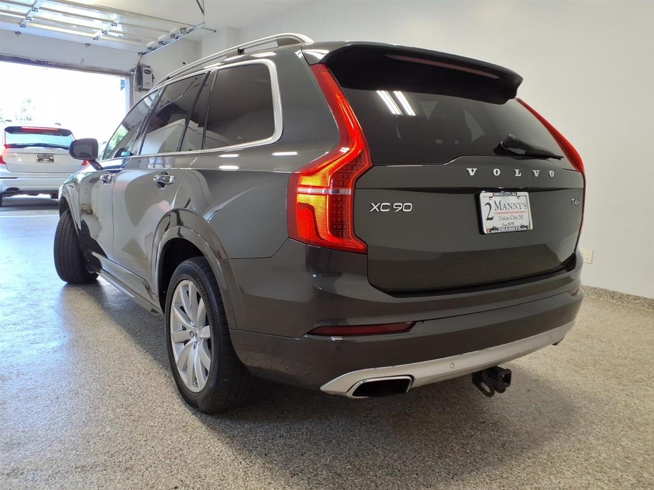 Volvo XC90 T6 AWD 7-Passenger Momentum 2018