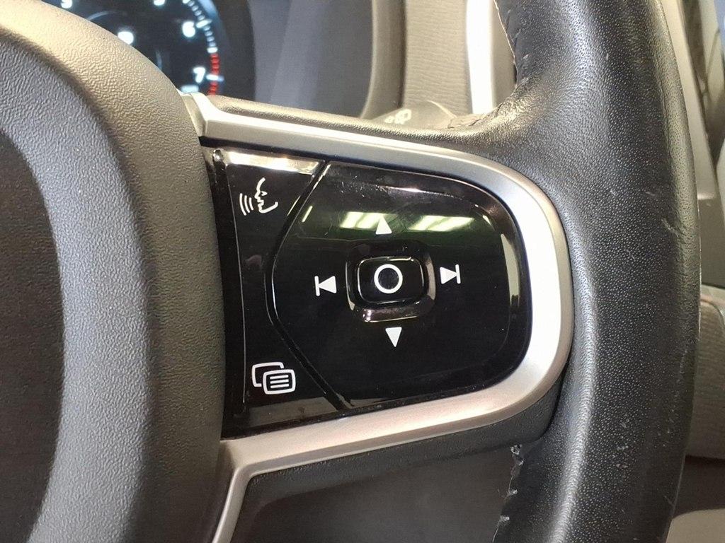 Volvo XC90 T6 AWD 7-Passenger Momentum 2018