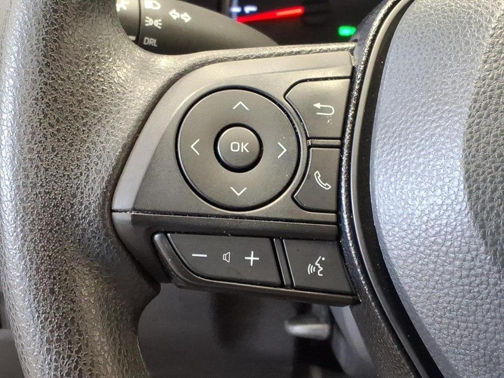 Toyota RAV4 LE AWD (Natl) 2021
