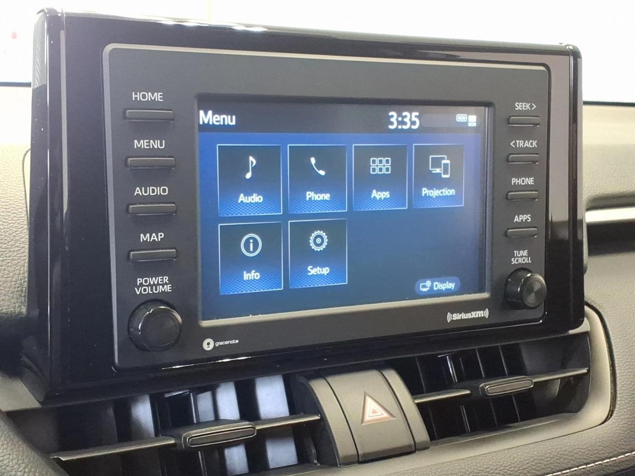 Toyota RAV4 LE AWD (Natl) 2021