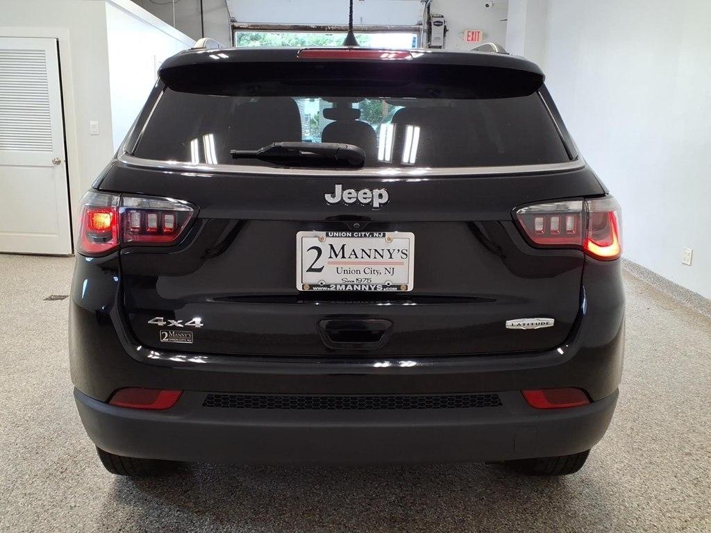 Jeep Compass photo 5