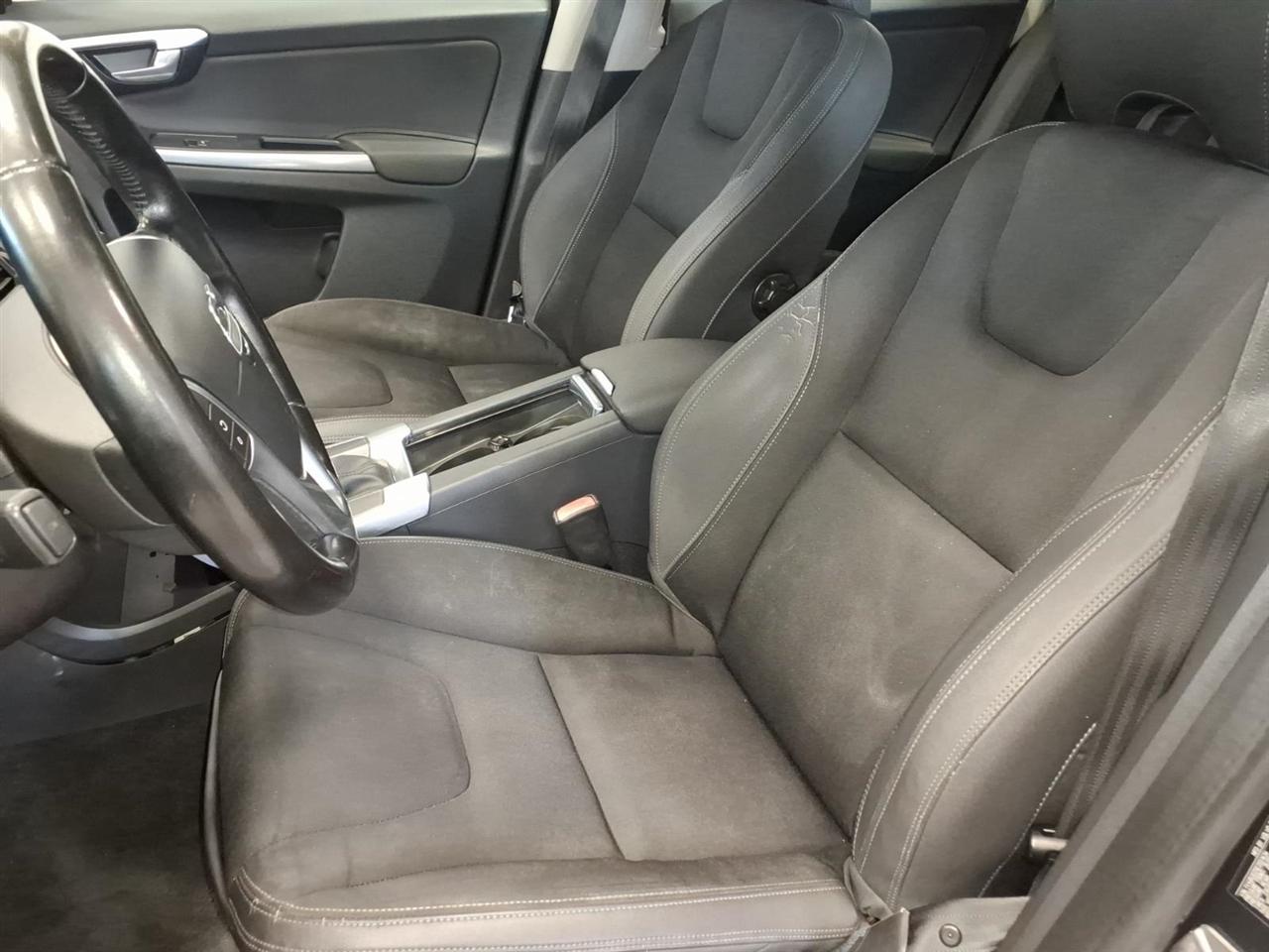 Volvo XC60 AWD 4dr 3.2L 2014