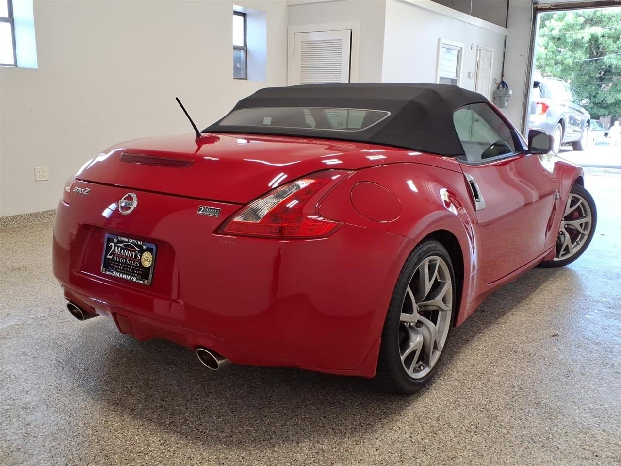 Nissan 370Z 2dr Roadster Auto Touring Sport 2014