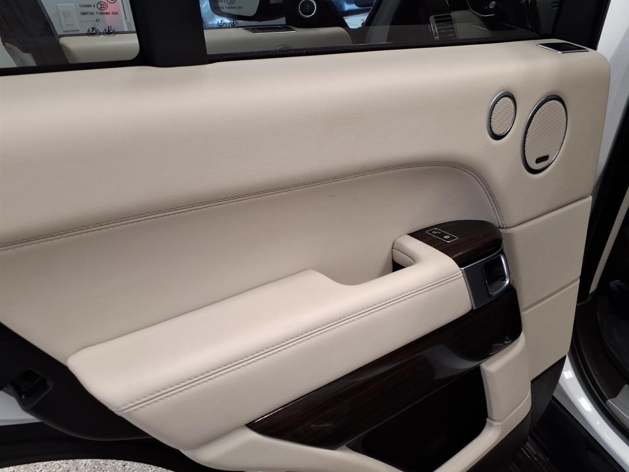 Land Rover Range Rover 4WD 4dr Supercharged 2014