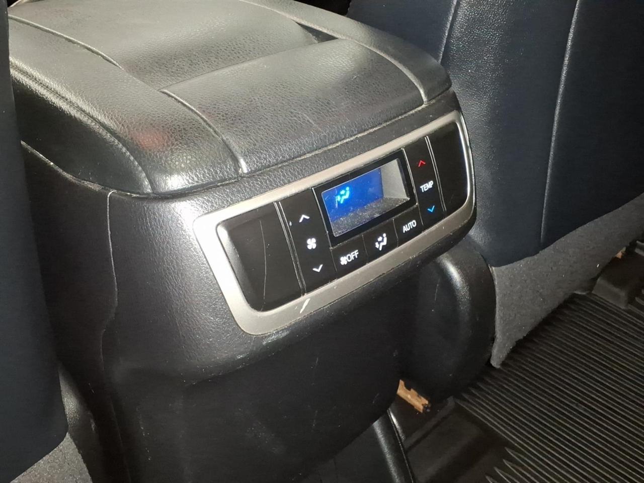 Toyota Highlander XLE 4D SUV AWD 2018