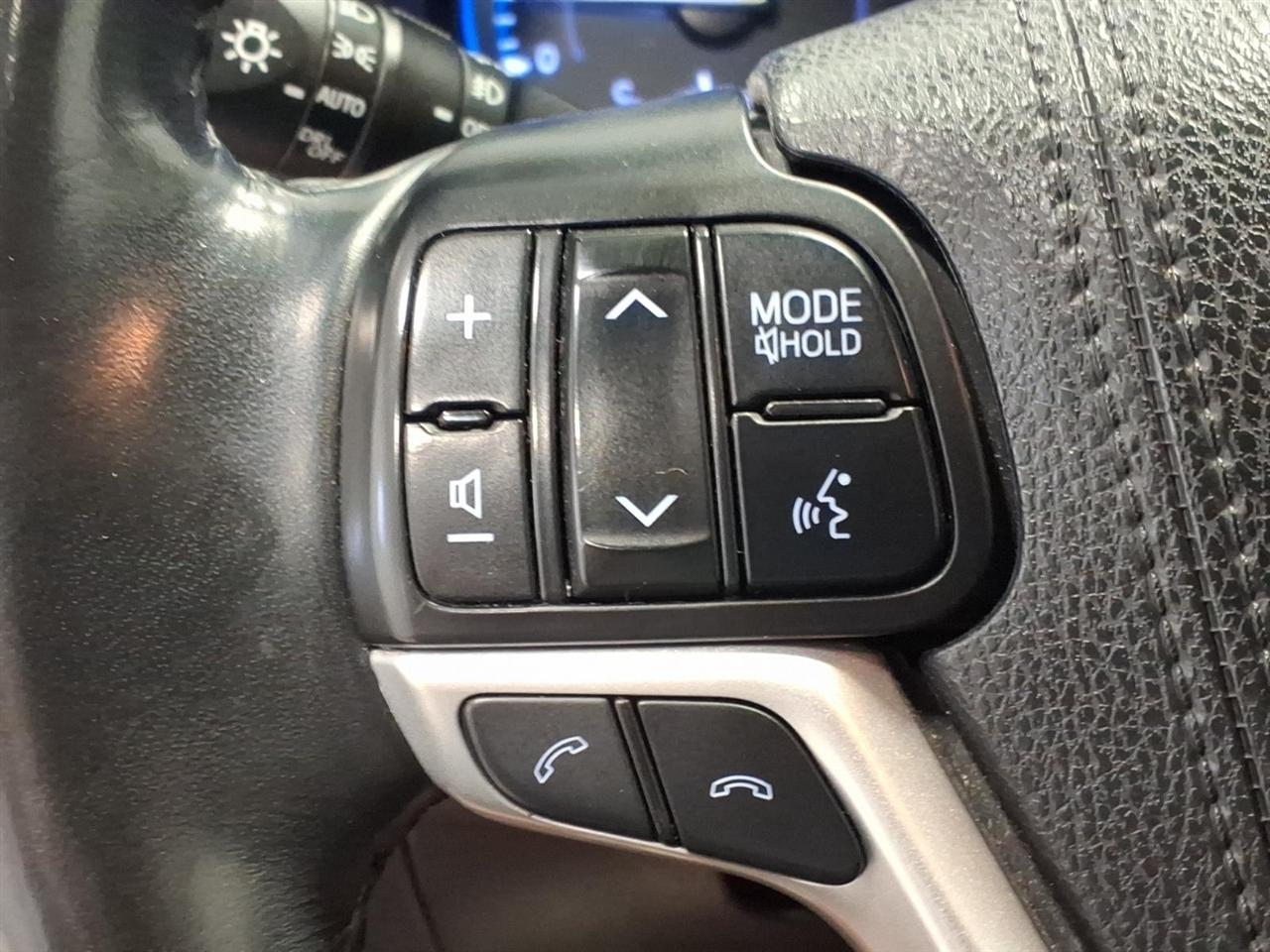 Toyota Highlander XLE 4D SUV AWD 2018