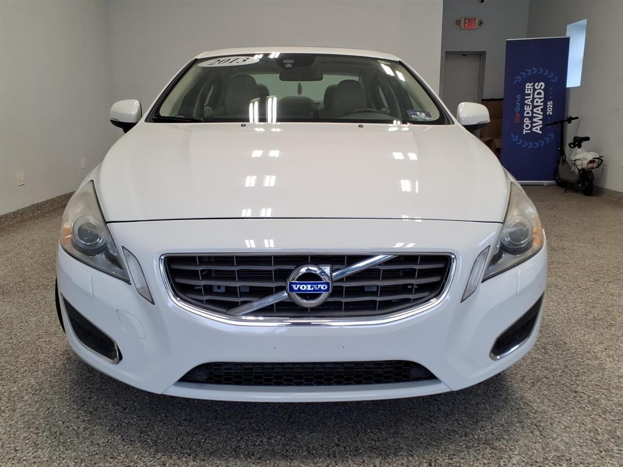 Volvo S60 4dr Sdn T5 Platinum AWD 2013