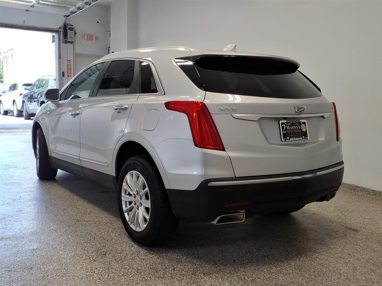 Cadillac XT5 FWD 4dr 2017