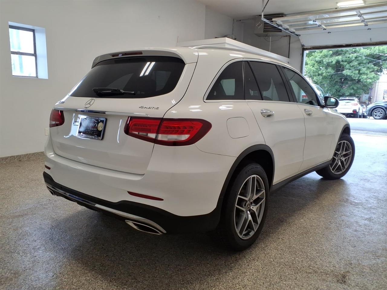 Mercedes-Benz GLC GLC 300 4MATIC SUV 2019