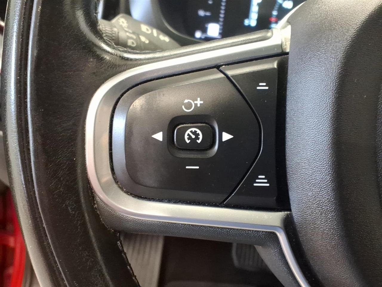 Volvo XC60 T5 AWD Momentum 2019