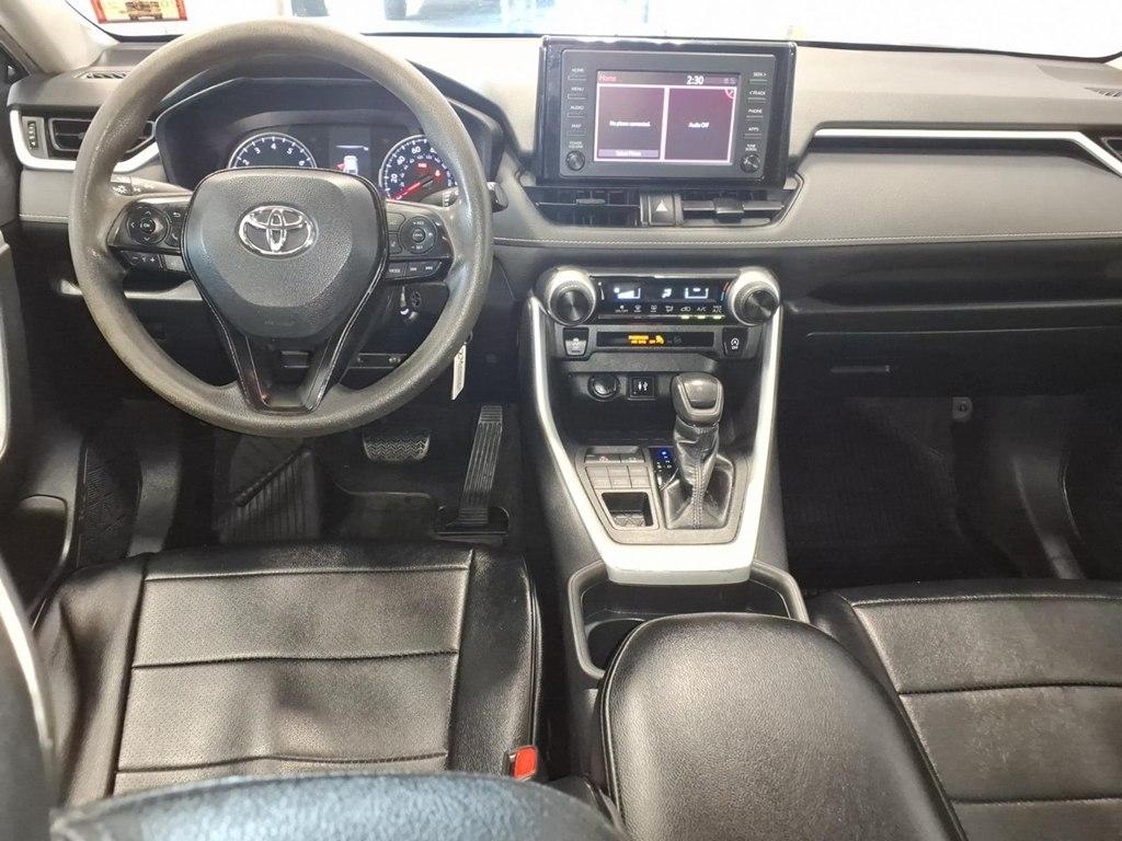 Toyota RAV4 LE AWD (Natl) 2019