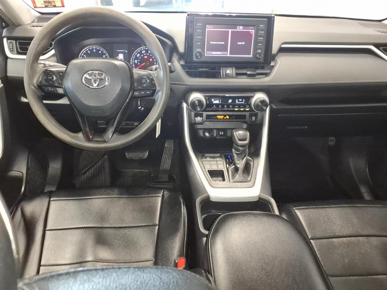 Toyota RAV4 LE AWD (Natl) 2019
