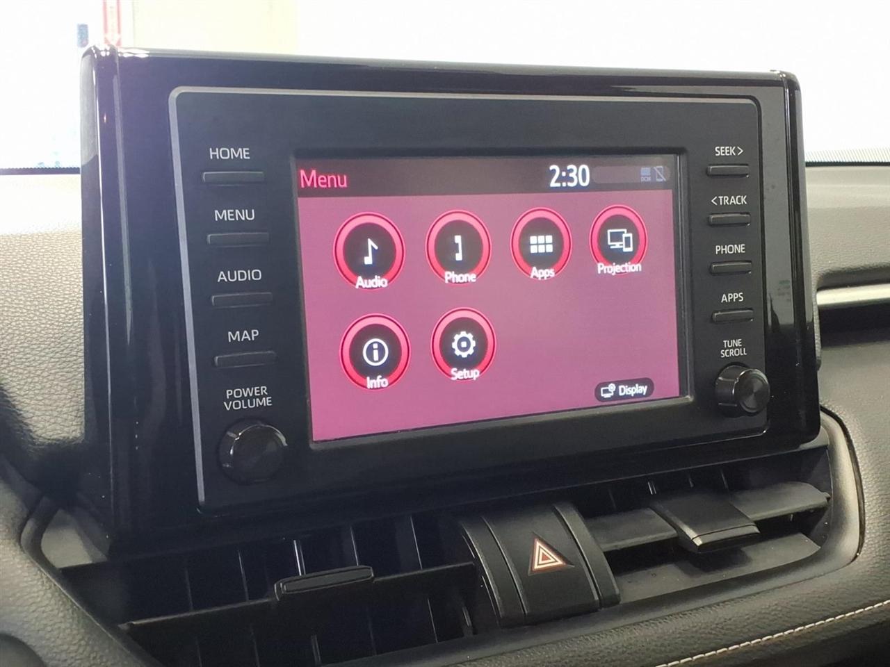 Toyota RAV4 LE AWD (Natl) 2019