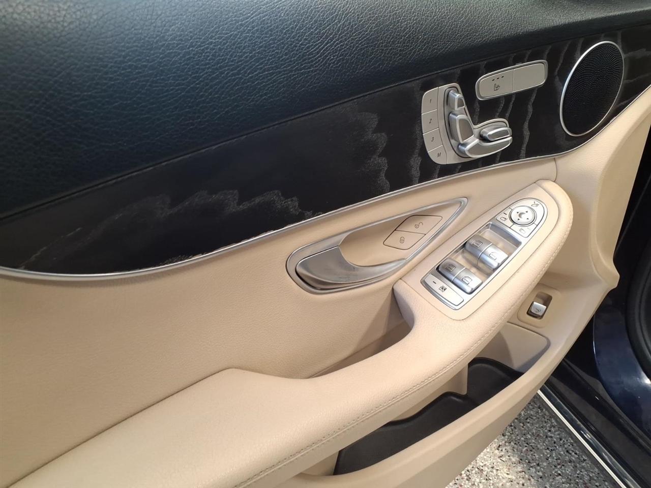 Mercedes-Benz C-Class C300 4MATIC Sedan 2019