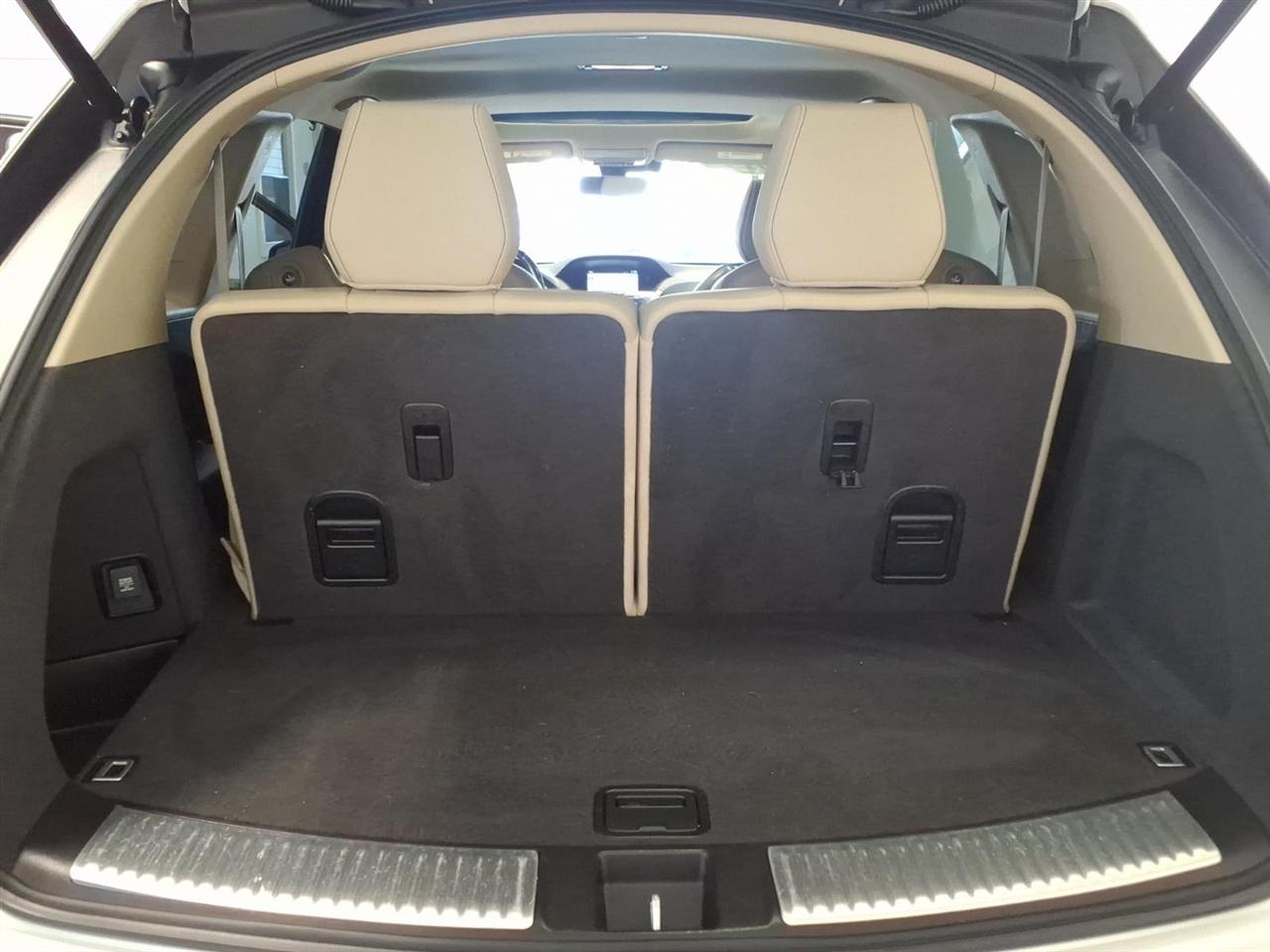 Acura MDX SH-AWD w/Advance Pkg 2019