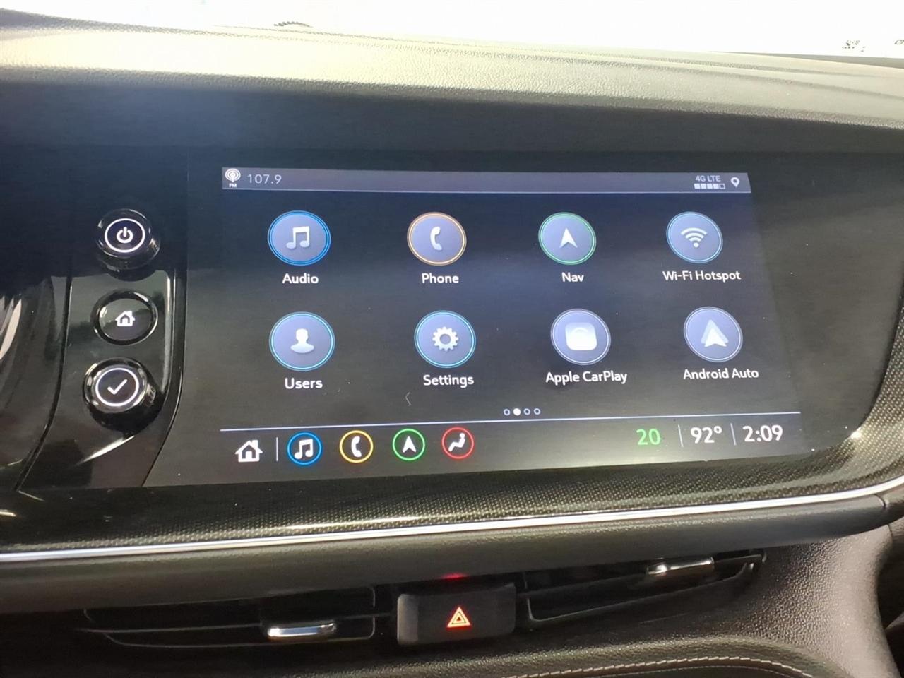 Buick Envision  2021