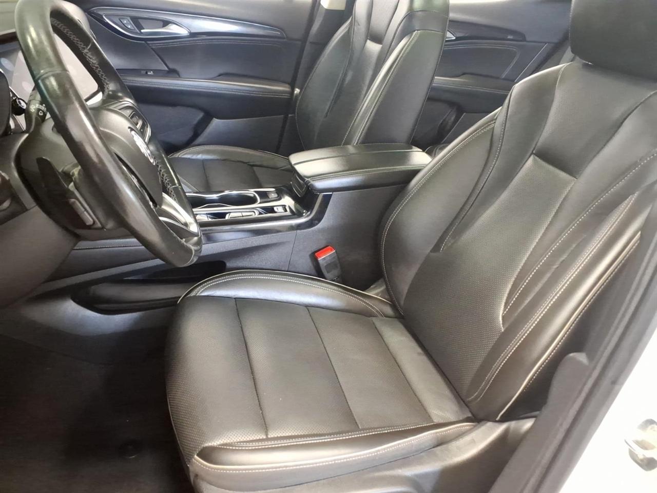 Buick Envision  2021