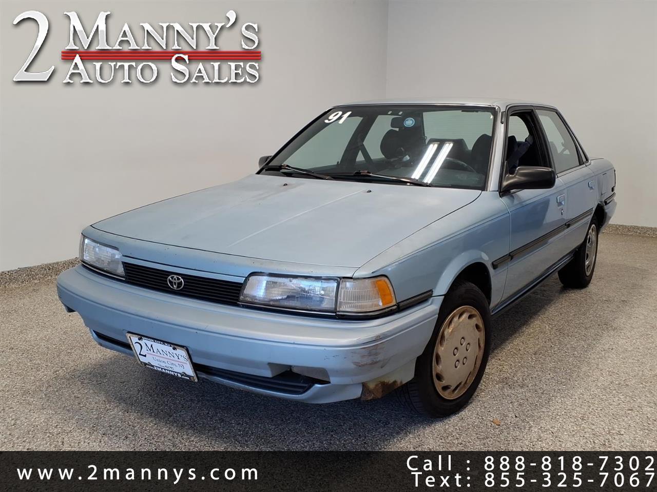 1991 Toyota Camry 4dr Sedan DLX 5-Spd
