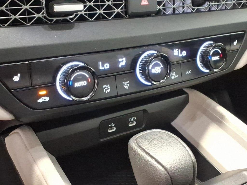 Honda Accord photo 15