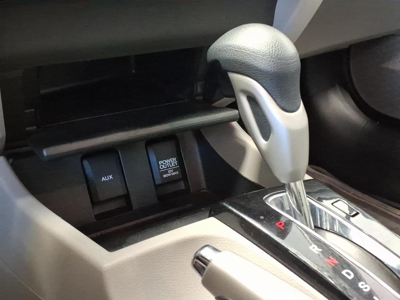 Honda Civic Sedan 4dr CVT LX 2015