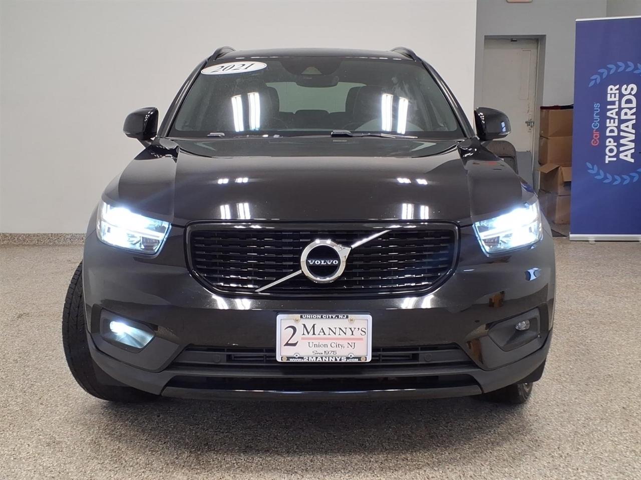 Volvo XC40 T5 AWD R-Design 2021